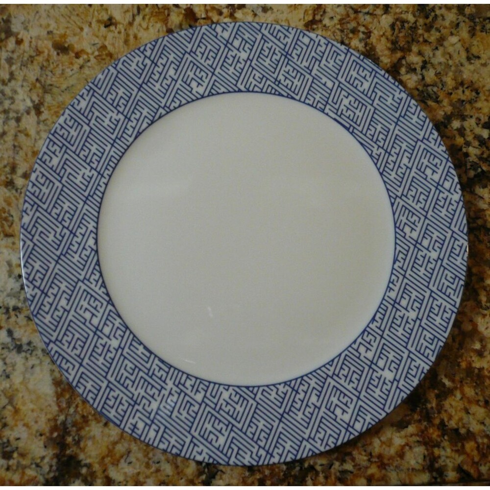 Mottahedeh Labyrinth Blue Service, Charger, Dinner Plate 12" Blue White Portugal